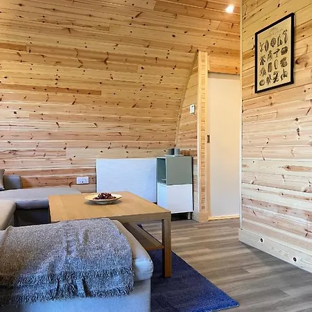Apartment The Man, Eco-friendly Cabin In The Lincolnshire Countryside With Heating And Hot Water