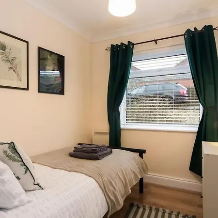 Apartment Elegant Three Bed