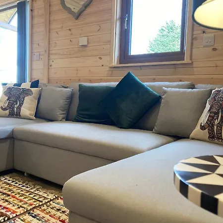 The Man, Eco-friendly Cabin In The Lincolnshire Countryside With Heating And Hot Water *