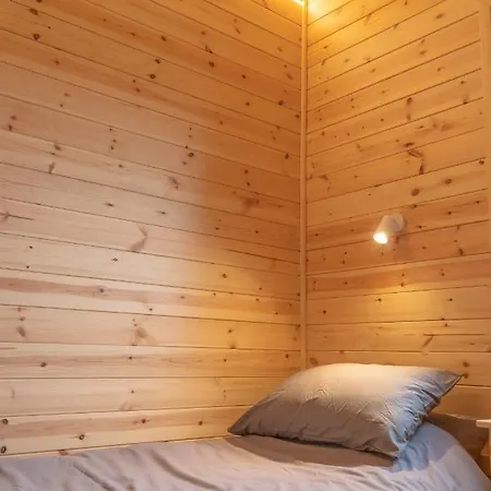 Apartment The Man, Eco-friendly Cabin In The Lincolnshire Countryside With Heating And Hot Water
