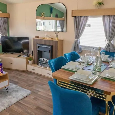 Holiday home Tattershall Lakes Private Hot Tub - Sleeps 6 Lincoln