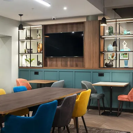 Hotel By Ihg Lincoln