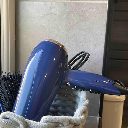 Modern And Spacious House With Hot Tub Apartment Lincoln