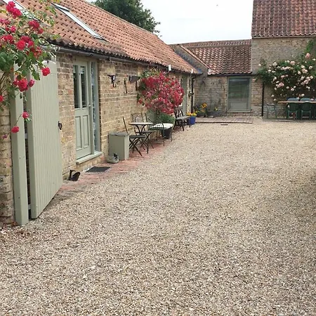 Escape To The Country Lincoln