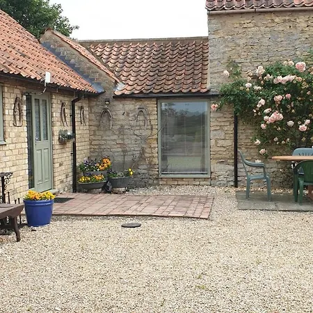 Escape To The Country Lincoln