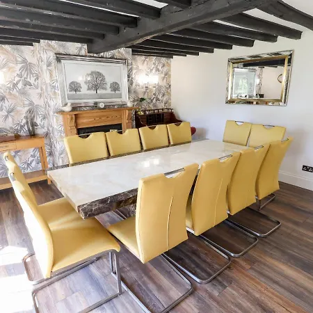 Holly Holiday home