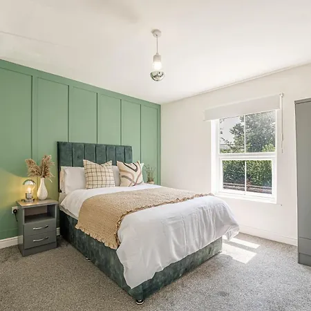 Hébergement de vacances Charming 3-bedroom In Historic Ideal For Families Lincoln