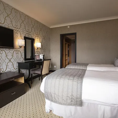 The Hotel 4*