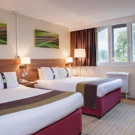 By Ihg Lincoln