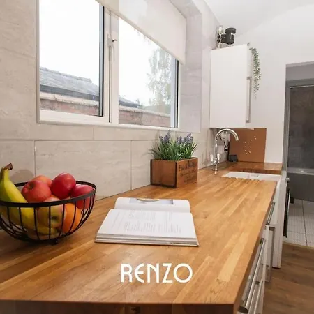 Cosy And Inviting 3-bed In By Renzo, Stunning Design, Close To Cathedral! * Lincoln