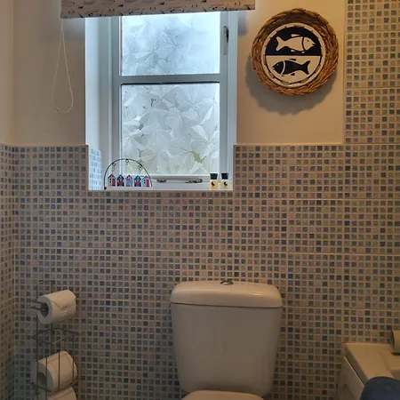 Grayz Townhouse - Free Onsite Parking For 2 Cars