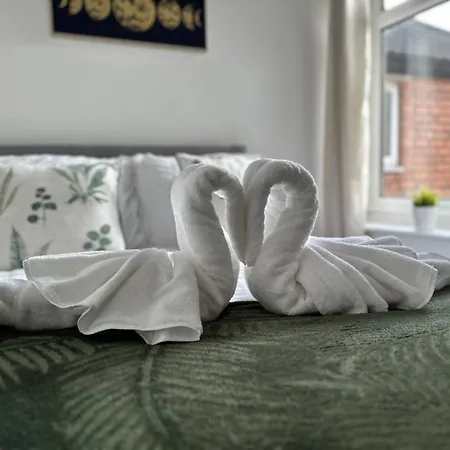 Apartment No 1 Seafield - Sleeps 5 -