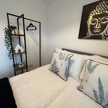 Apartment No 1 Seafield - Sleeps 5 -