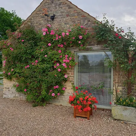 Charming Country Retreat