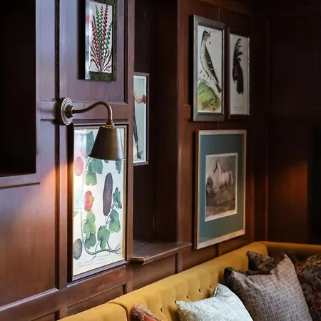 The White Hart Hotel 4*