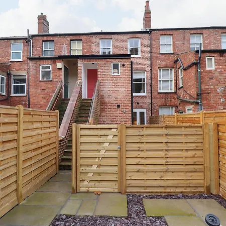 17 Union Road Basement * Lincoln