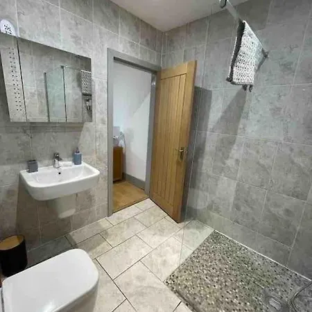 Apartment Hendrix's *