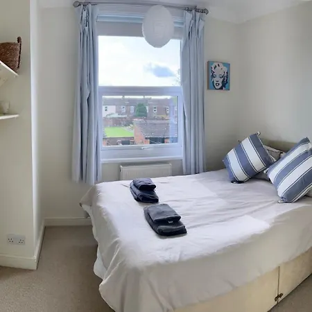 Holiday home Spacious Victorian Townhouse With Cathedral Views *
