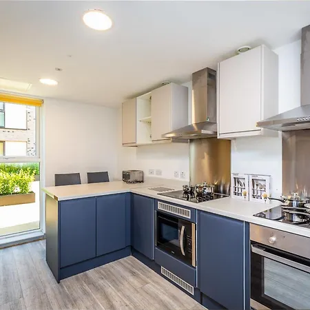 Holiday home Ensuite With Shared Kitchen, Close To Centre- 18 Above
