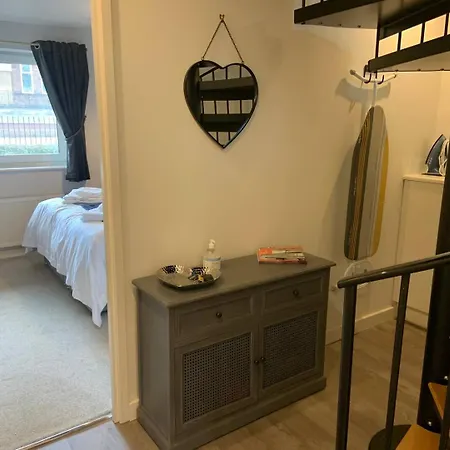 Pass The Keys Stunning Townhouse In Uphill Historic Holiday home Lincoln