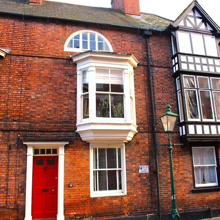 Cathedral View + Parking Holiday home *