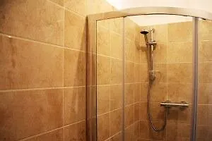 Bowl Full Holiday Let Apartment Lincoln