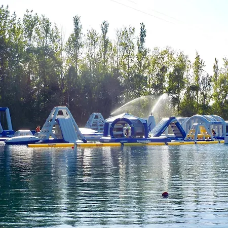 Luxury Pet Friendly Hot Tub Breaks At Tattershall * Lincoln