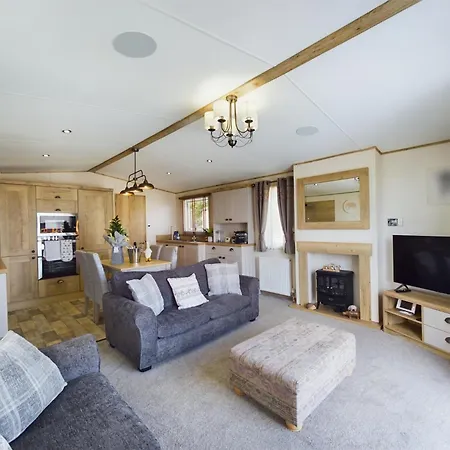 Tattershall Lakes Mini Breaks - Gibson Close *