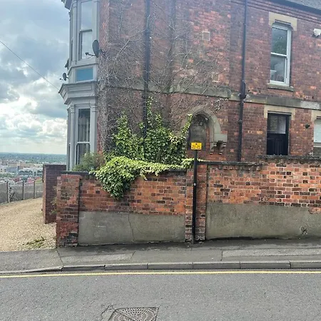 Castle Mount * Lincoln