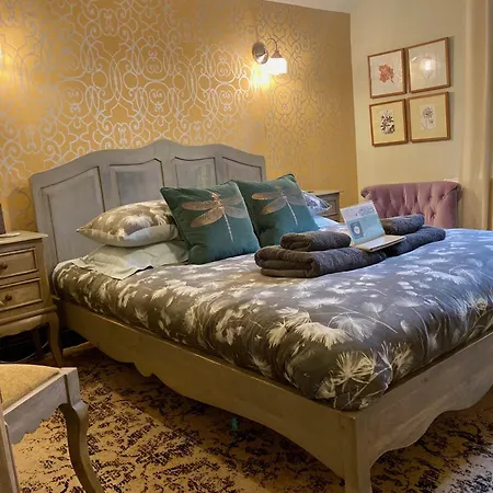 The Poplars Boutique Bb 4*