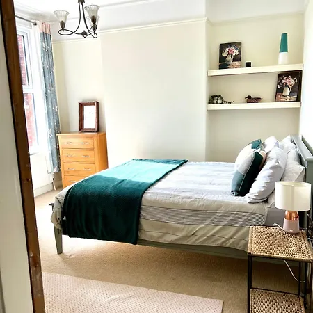 Holiday home Spacious Victorian Townhouse With Cathedral Views *