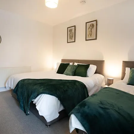 Near Hospital, Netflix, Sleeps Up To 3, Fast Wi-fi Apartment *