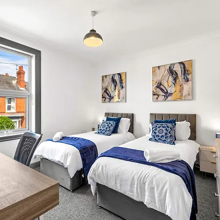 Lincoln House Close To City And University! Holiday home