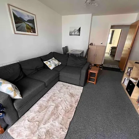View Sleeps 4 Balcony Self Check-in Apartment *