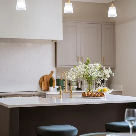 Holiday home Our House Collective - Luxury In Centre, Hot Tub, Sleeps 16 Lincoln