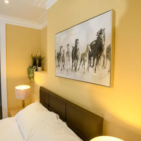 Aparthotel Tavmar *
