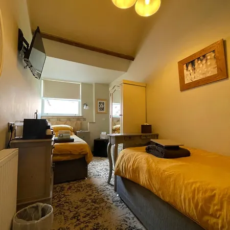 The Poplars Boutique Bb 4* Lincoln