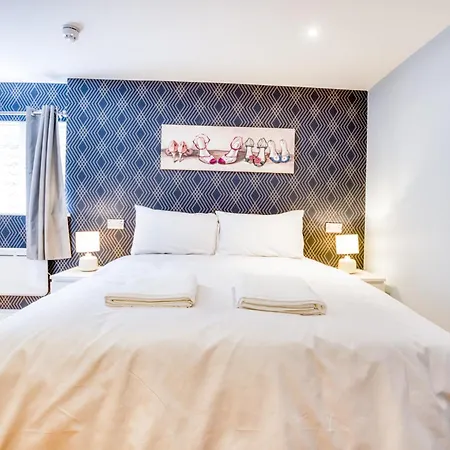 2- 2 Bed *