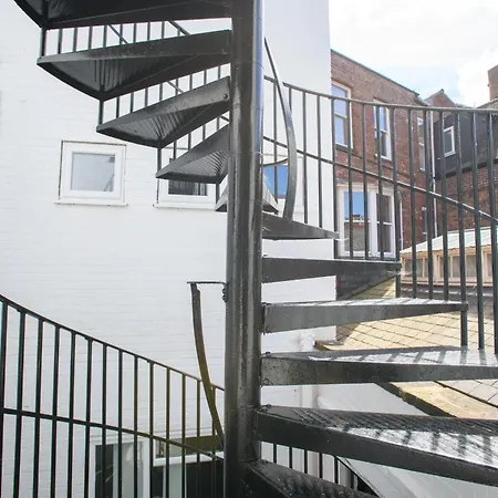 Apart-hotel Spacious Center 2 Bed Free Wifi