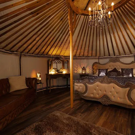 Yurts * Lincoln