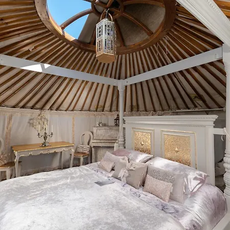 Luxury tent Yurts