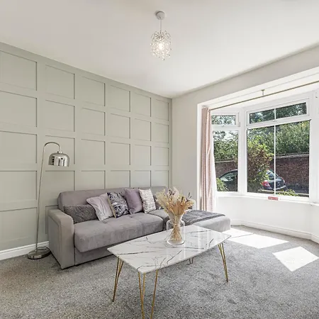 Charming 3-bedroom In Historic Ideal For Families Lincoln