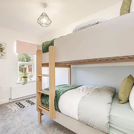 Charming 3-bedroom In Historic Ideal For Families * Lincoln