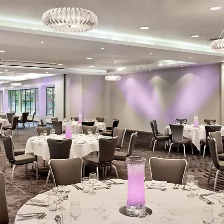 Doubletree By Hilton Lincoln