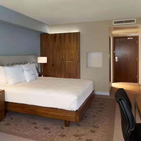 Doubletree By Hilton 4* Lincoln