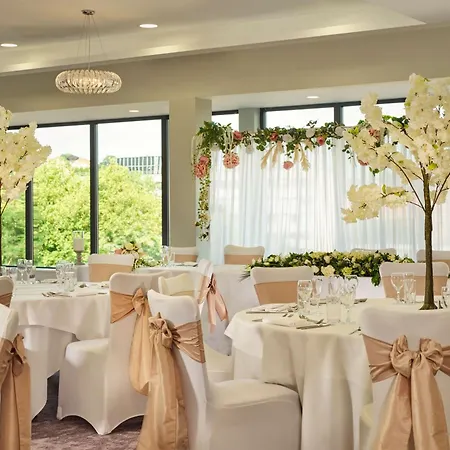 Hotel Doubletree By Hilton