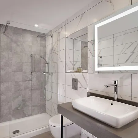 Doubletree By Hilton 4*