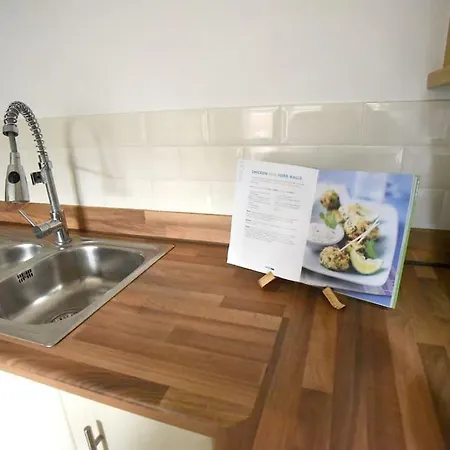 Holiday home Modern 4 Bed - - Parking *