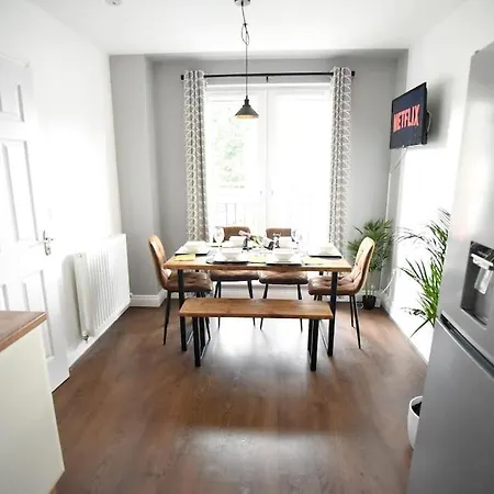 Holiday home Modern 4 Bed - - Parking Lincoln