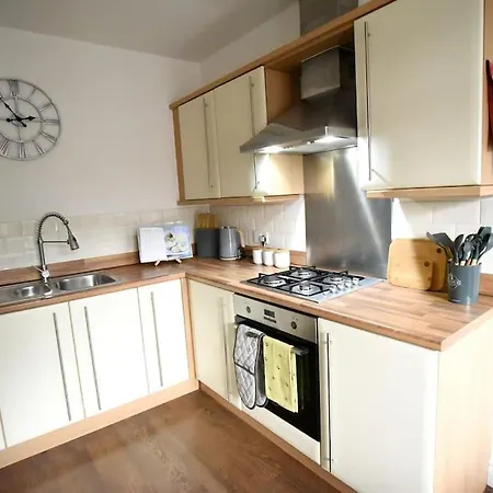 Holiday home Modern 4 Bed - - Parking *